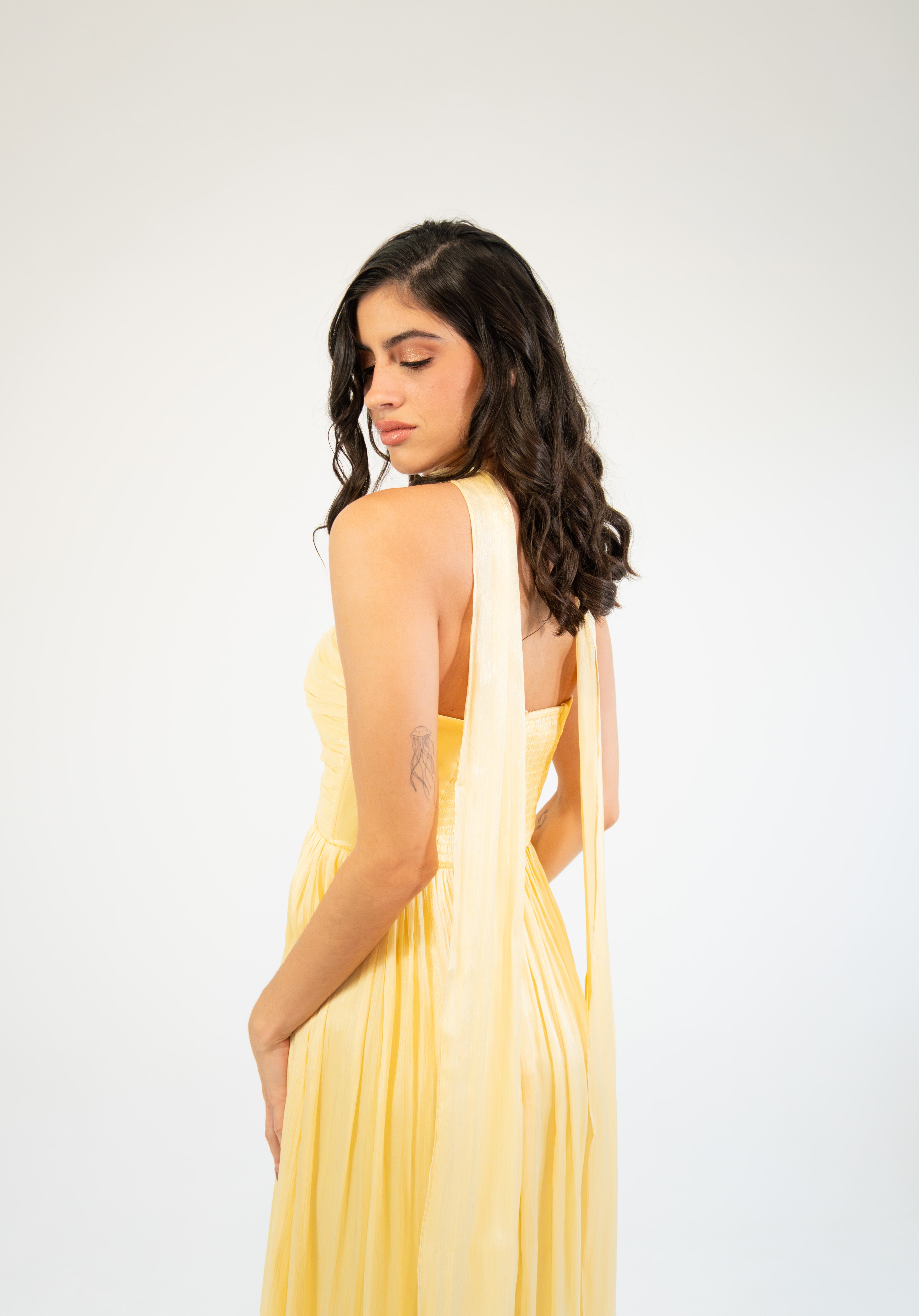 Nesta - amarillo