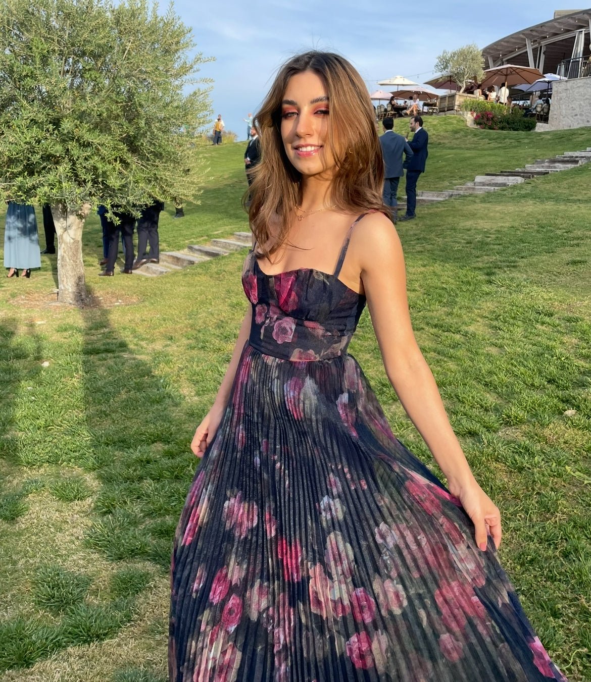 Blue Floral Pleated Bustier Midi Dress - CATALINA - Lend the Trend renta de vestidos mexico