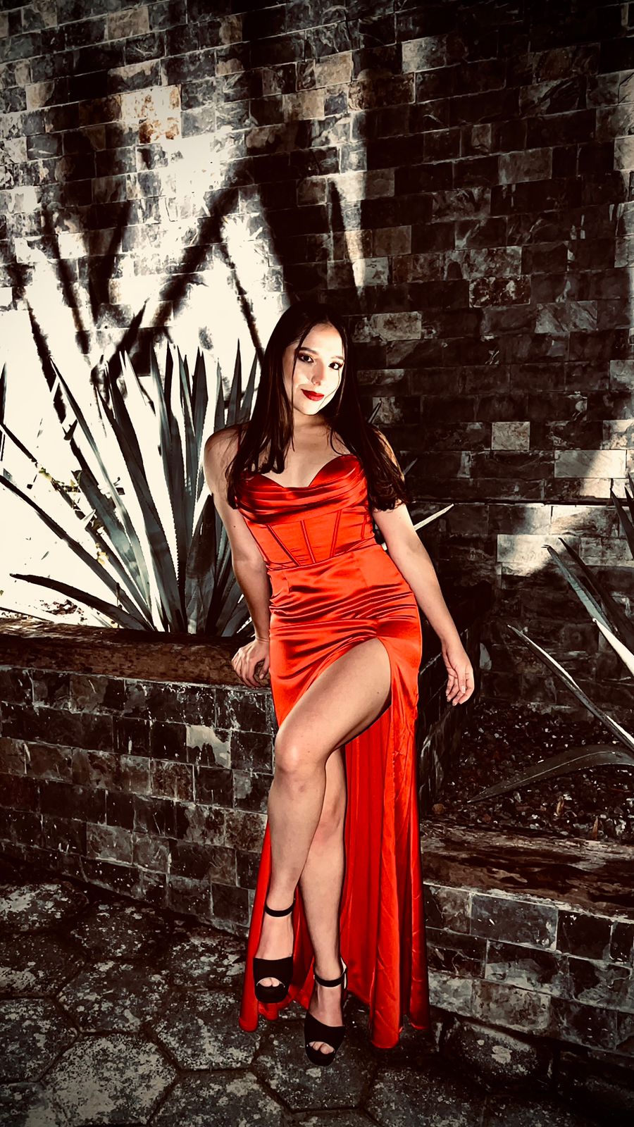 Evelyn - rojo - Lend the Trend renta de vestidos mexico