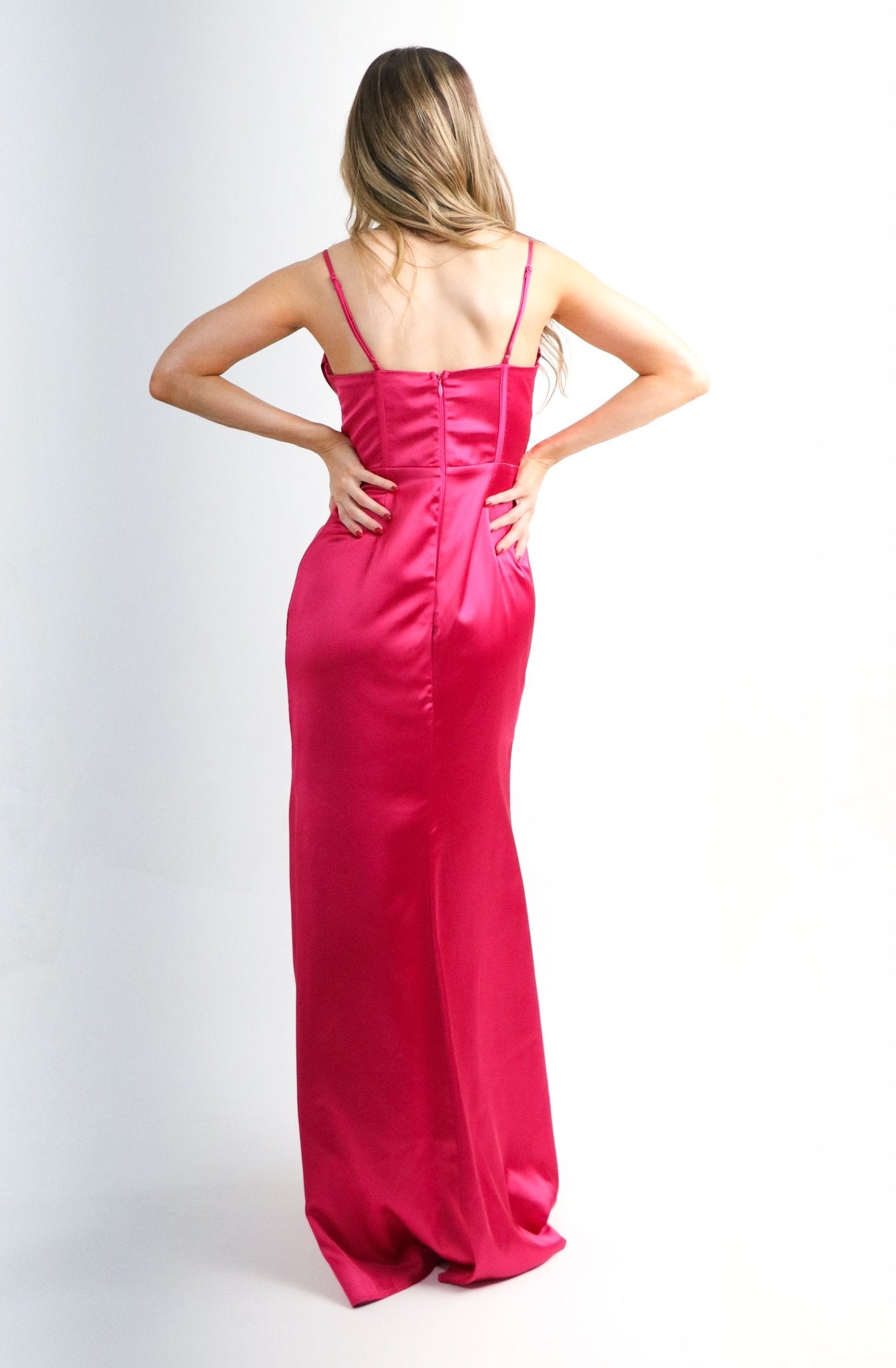 Evelyn - rosa fuchsia - Lend the Trend renta de vestidos mexico