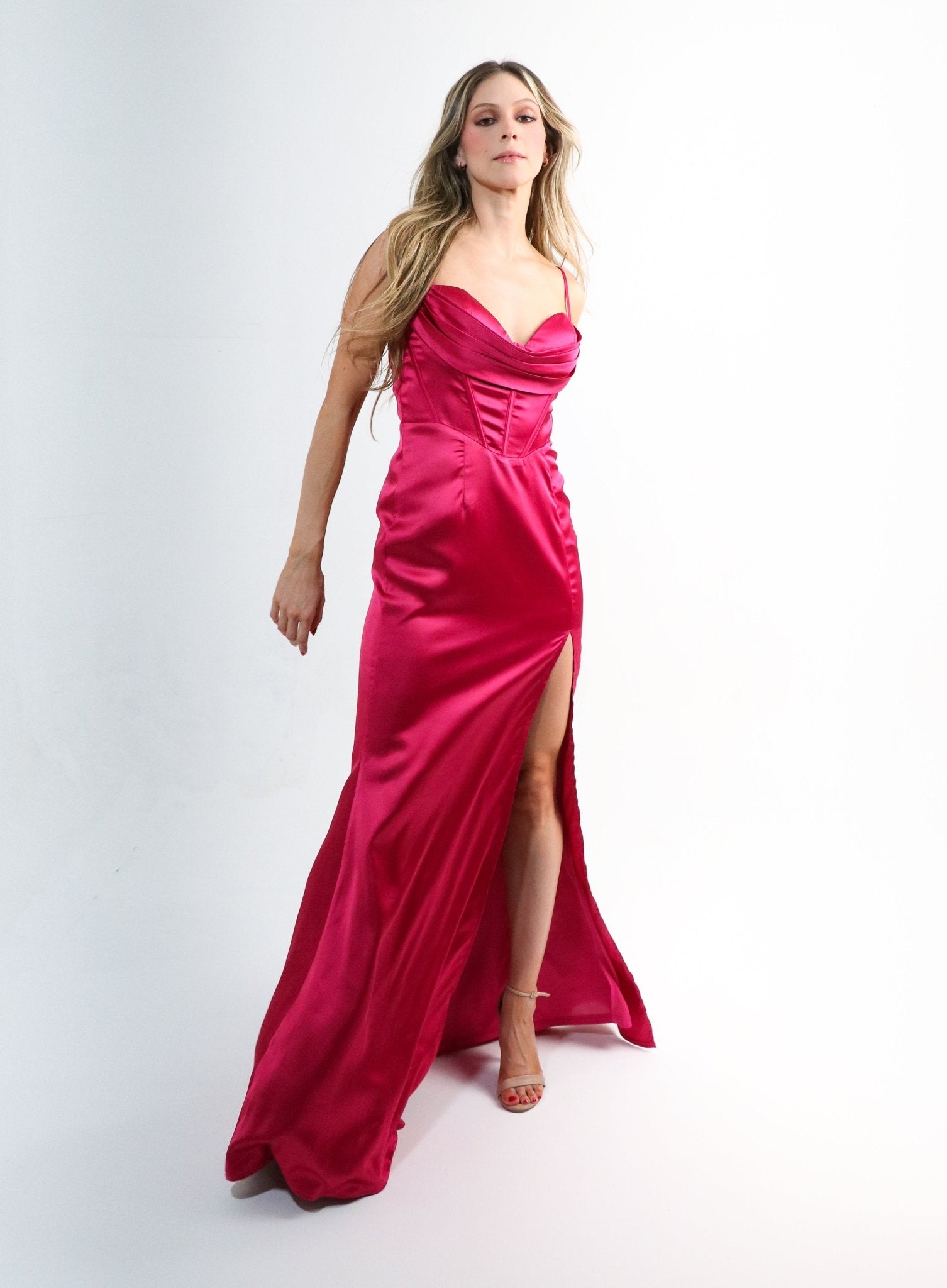 Evelyn - rosa fuchsia - Lend the Trend renta de vestidos mexico