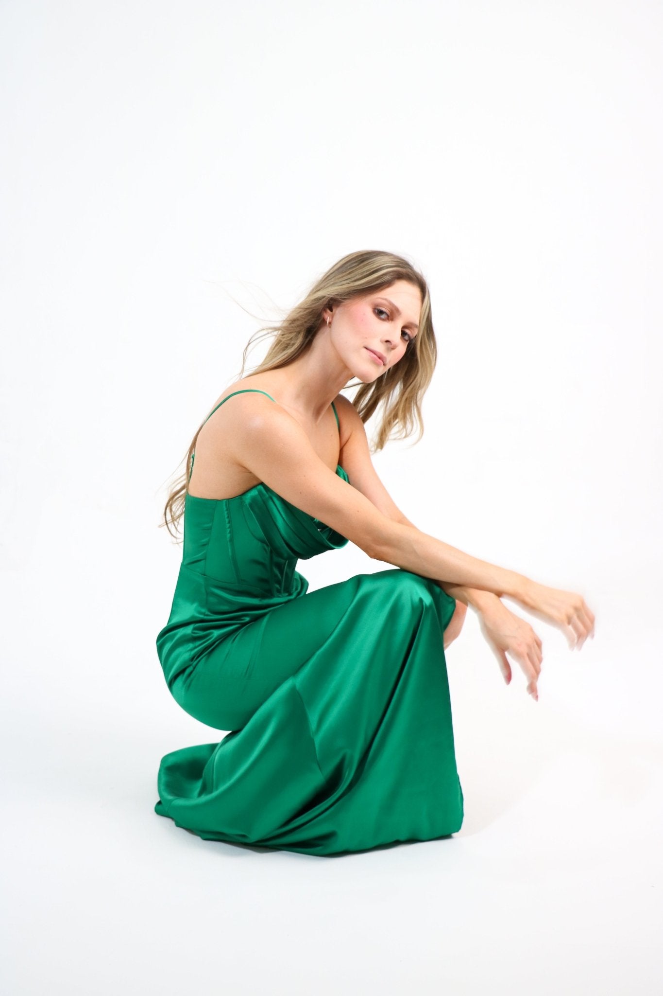 Evelyn - verde - Lend the Trend renta de vestidos mexico