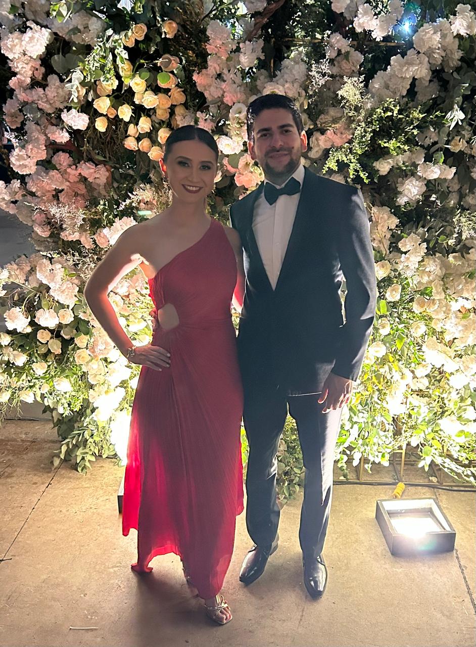 Leia - rojo venta - Lend the Trend renta de vestidos mexico