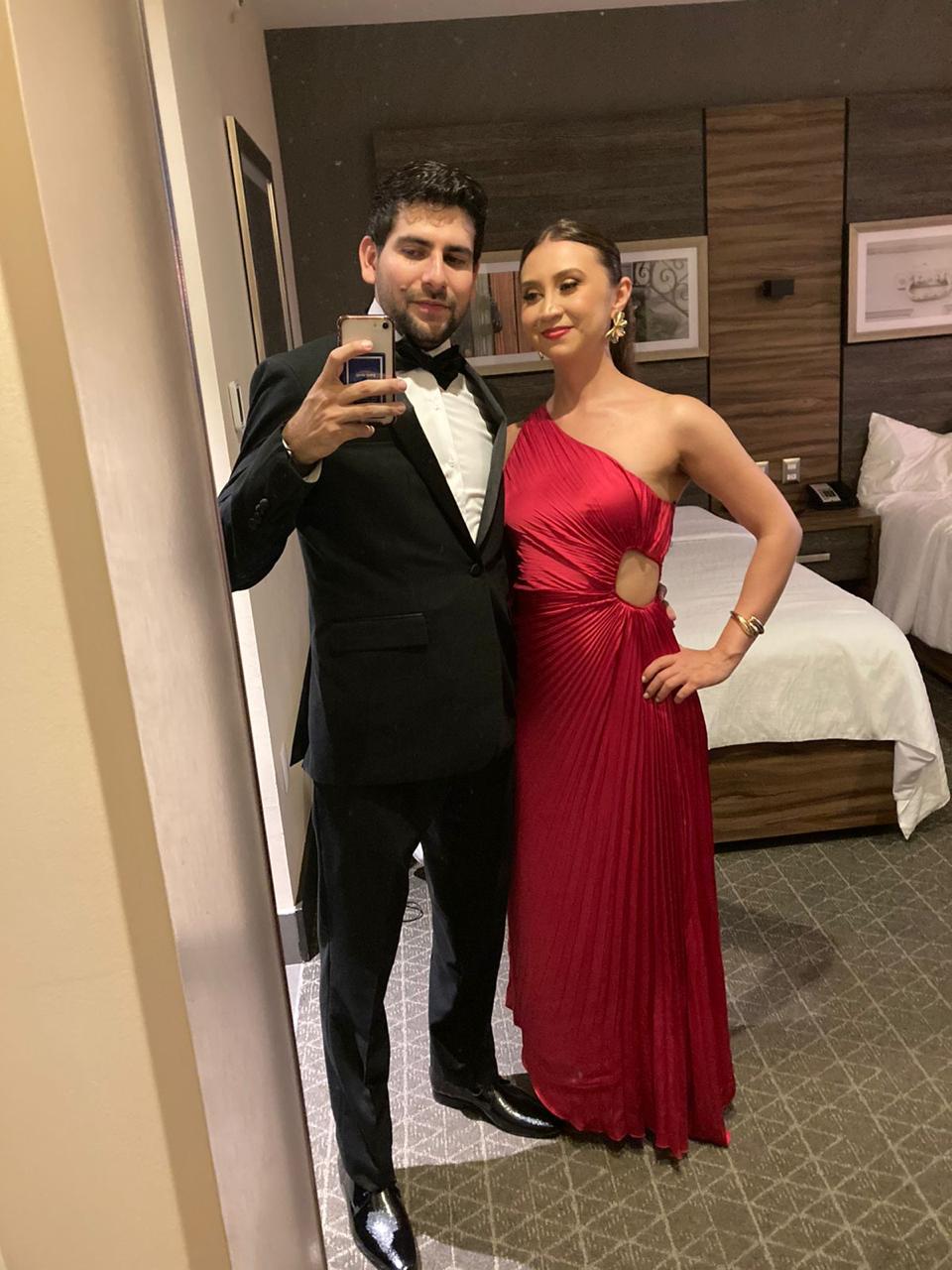 Leia - rojo venta - Lend the Trend renta de vestidos mexico