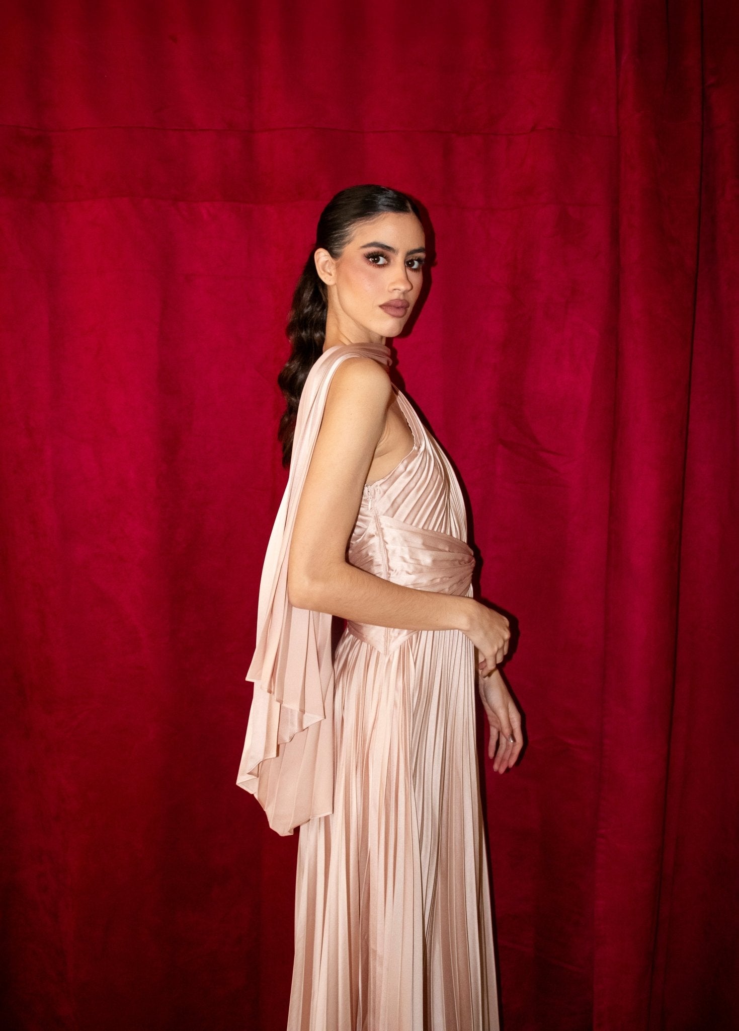 Mabela - nude - Lend the Trend renta de vestidos mexico