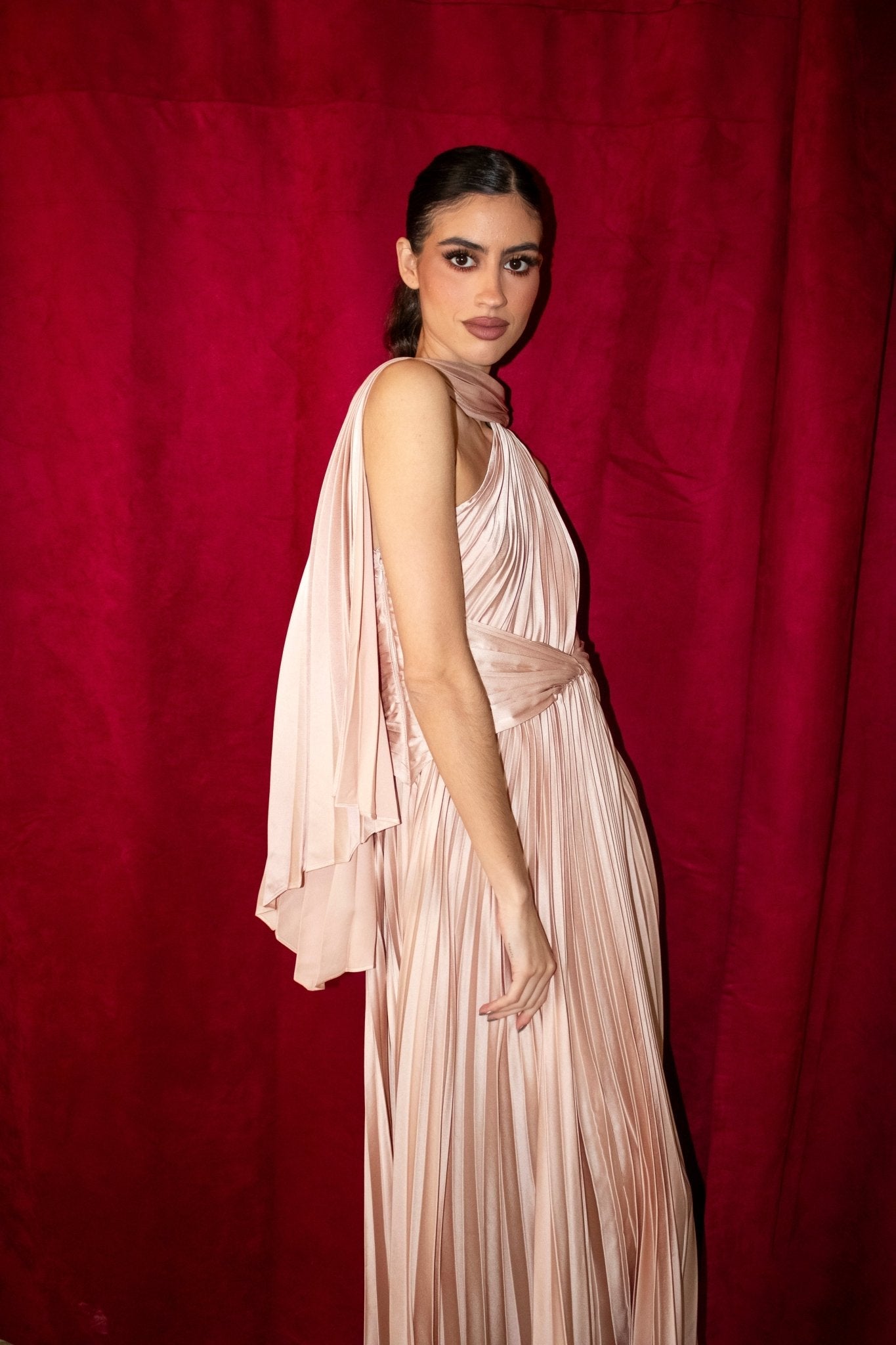 Mabela - nude - Lend the Trend renta de vestidos mexico