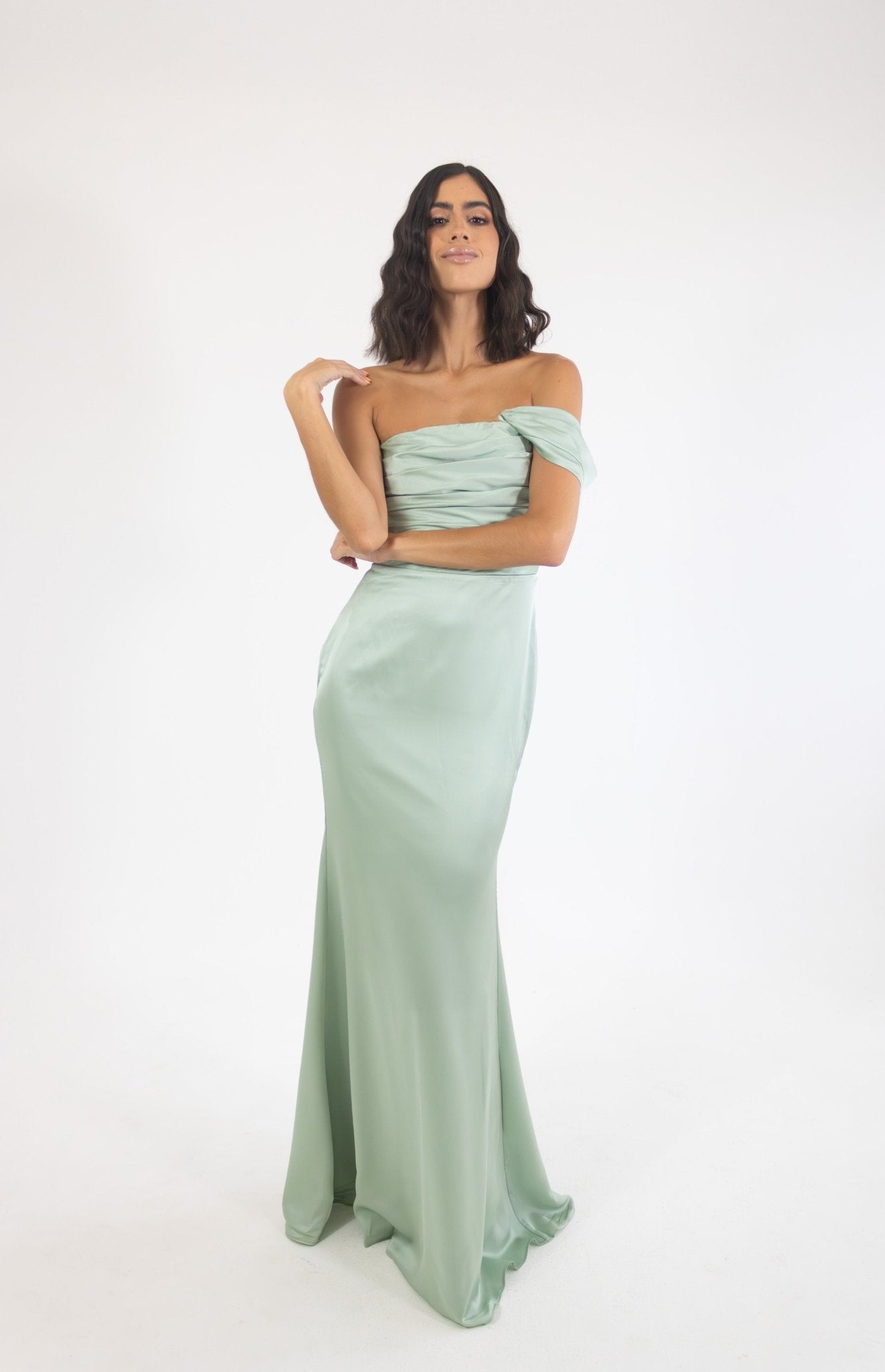 Marialy - sage - Lend the Trend renta de vestidos mexico