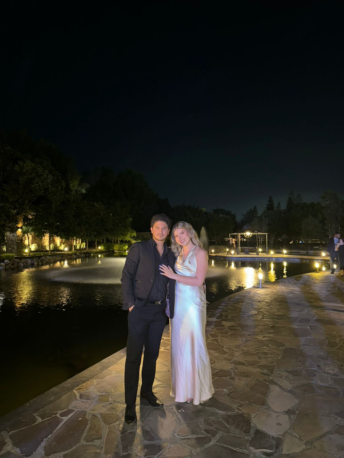 Marisa - champagne - Lend the Trend renta de vestidos mexico