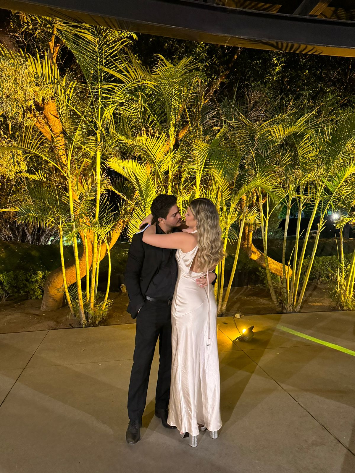 Marisa - champagne venta - Lend the Trend renta de vestidos mexico