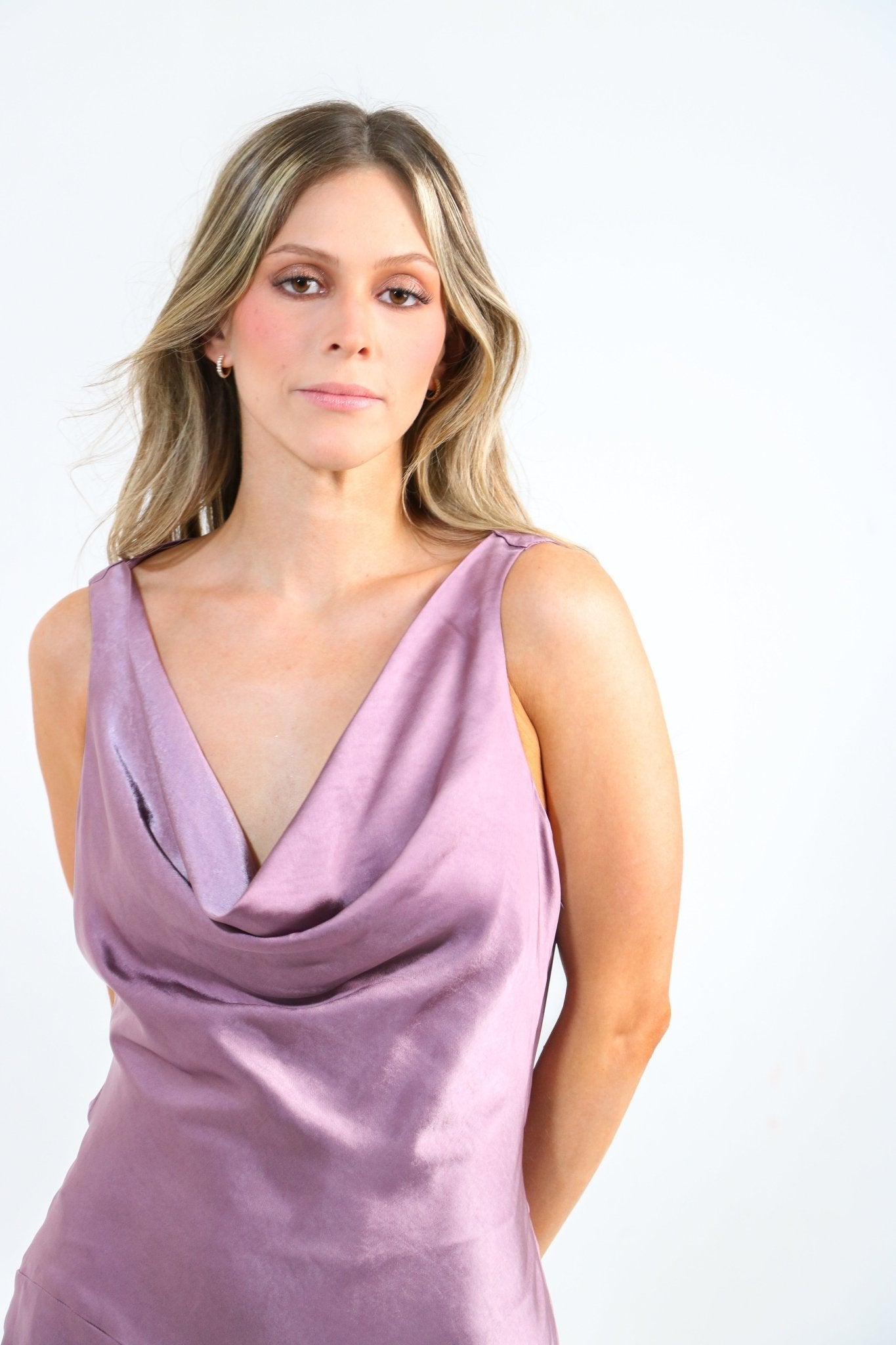 Marisa - morado - Lend the Trend renta de vestidos mexico