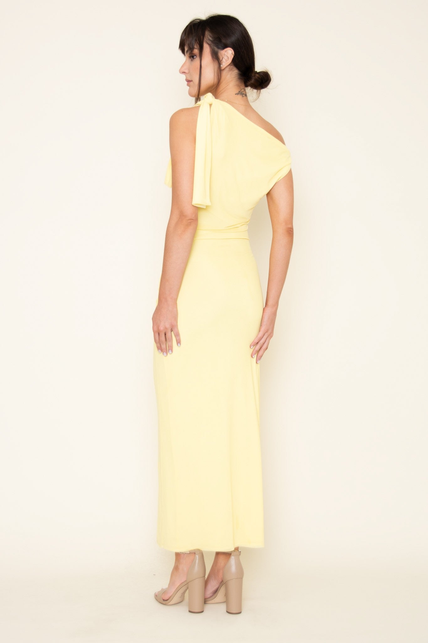 Titi - amarillo - Lend the Trend renta de vestidos mexico