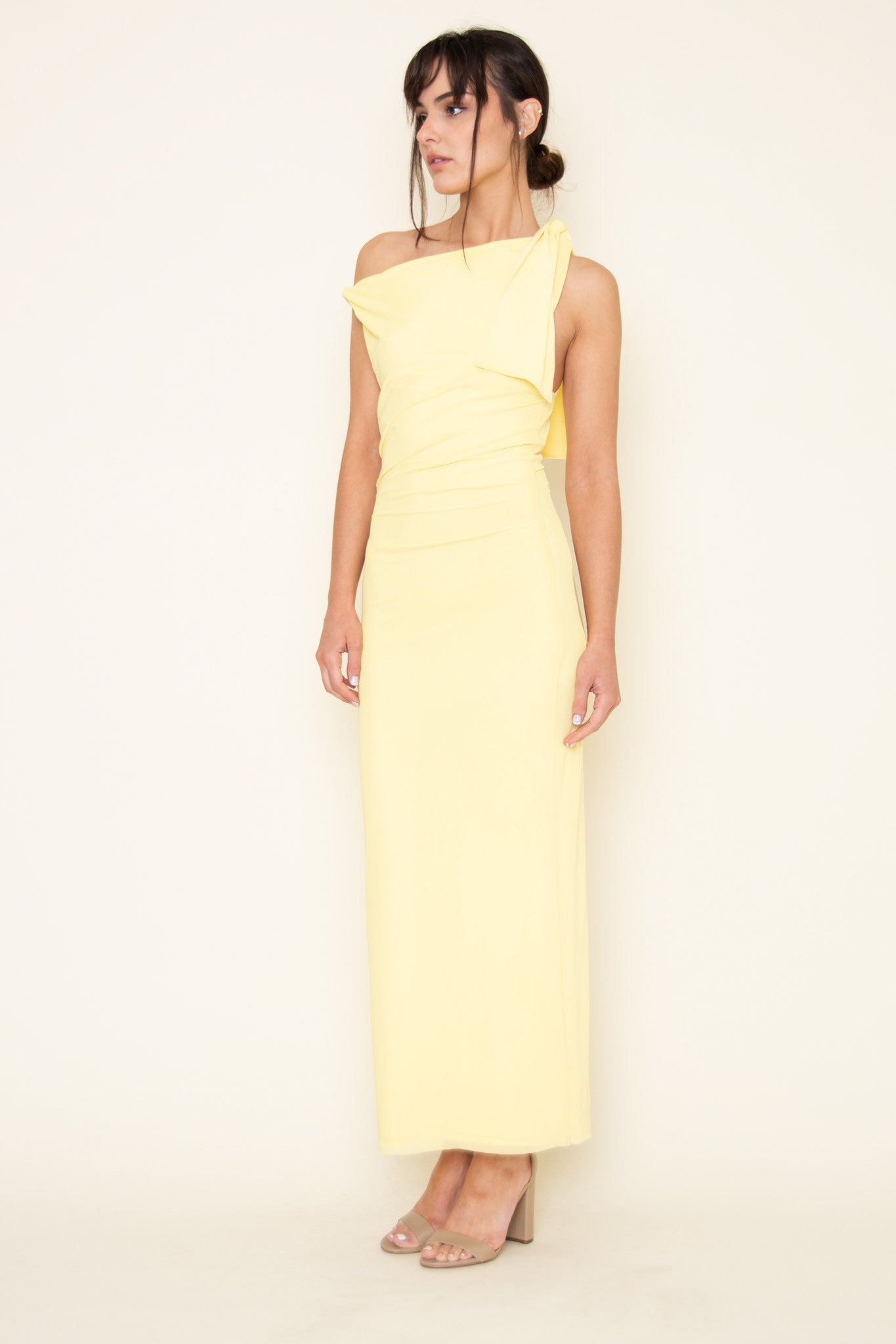 Titi - amarillo - Lend the Trend renta de vestidos mexico