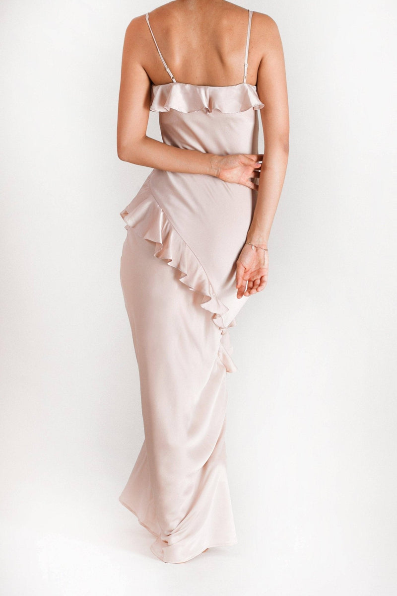 Vestido crema de fiesta con holanes atravesados venta – Lend the Trend