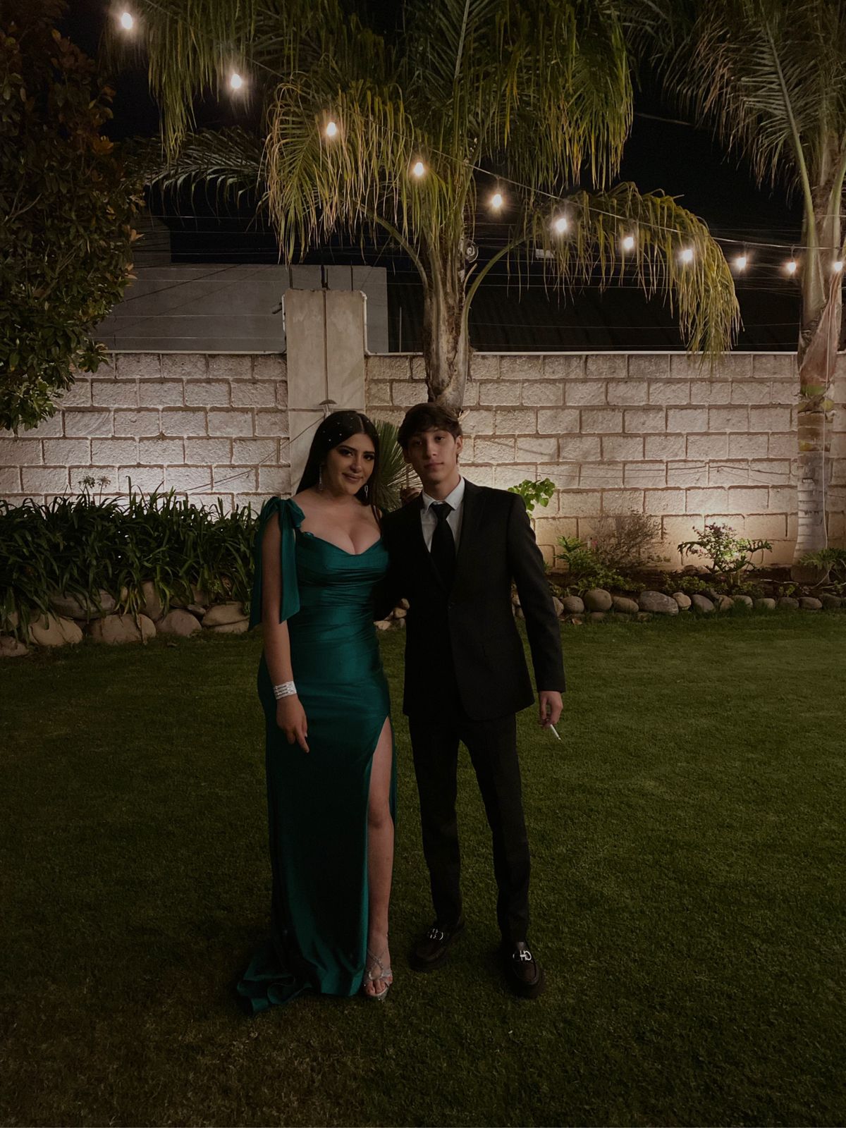 Arita - verde esmeralda venta - Lend the Trend renta de vestidos mexico