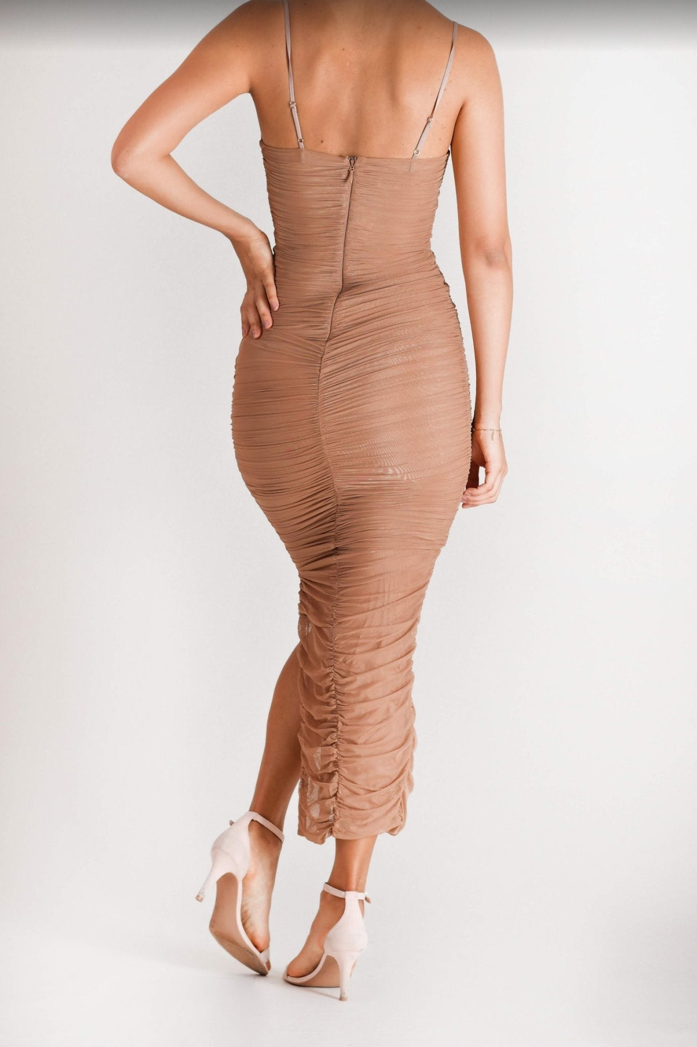 Fornarina - nude - Lend the Trend renta de vestidos mexico