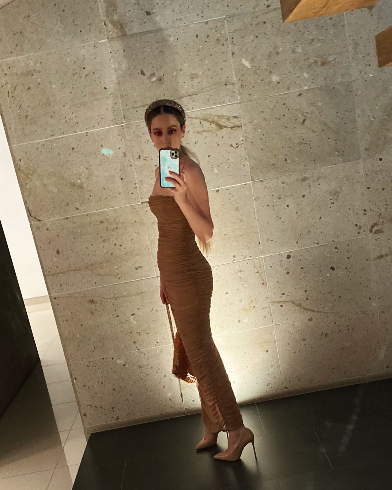 Fornarina - nude - Lend the Trend renta de vestidos mexico