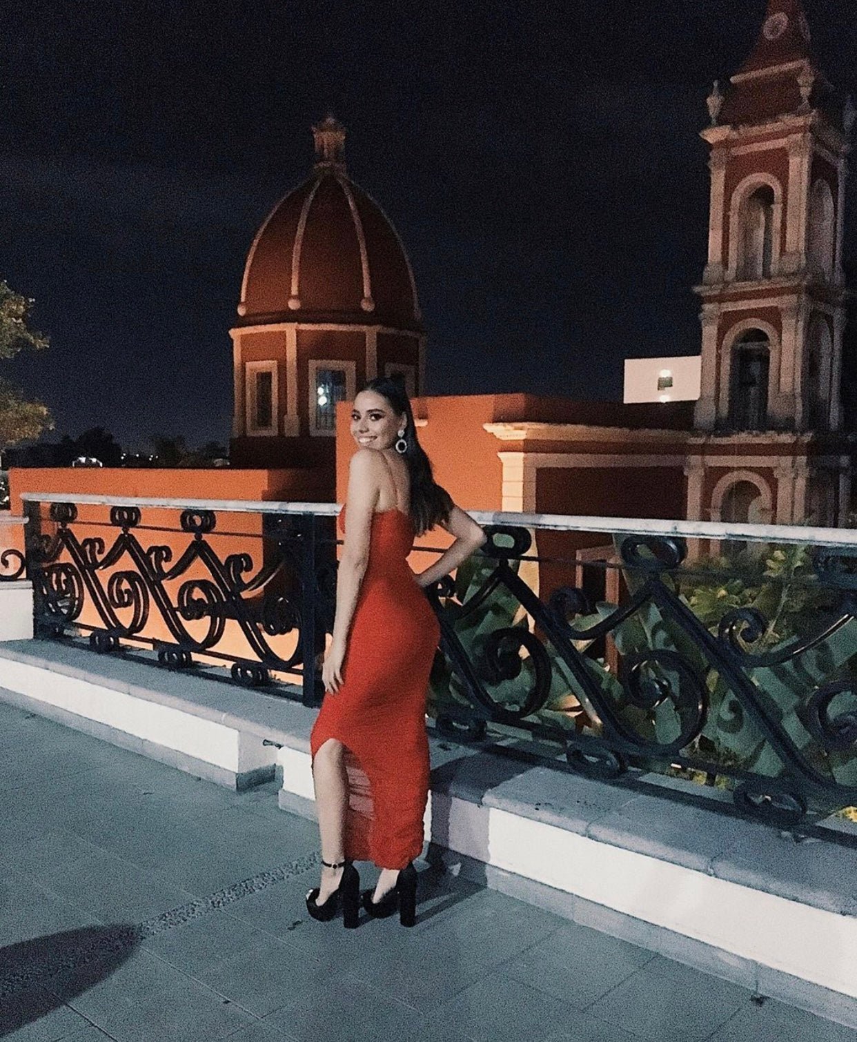 Fornarina - rojo - Lend the Trend renta de vestidos mexico