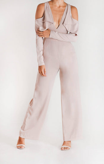 Lorena - jumpsuit beige - Lend the Trend renta de vestidos mexico