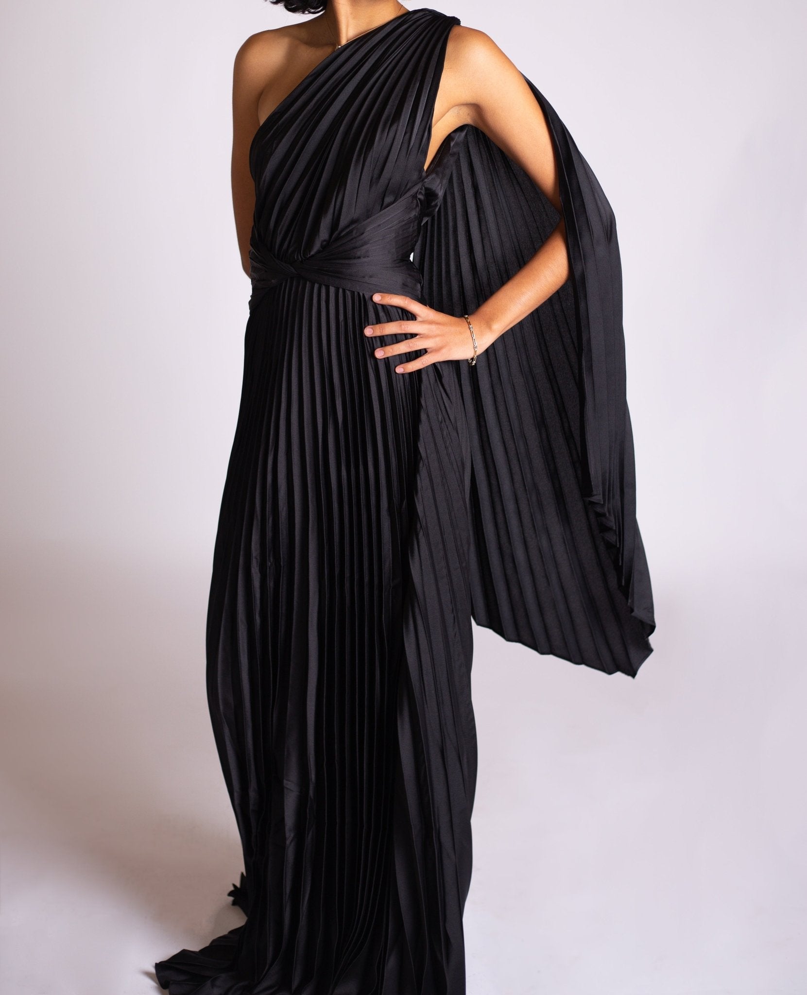 Mabela - negro - Lend the Trend renta de vestidos mexico