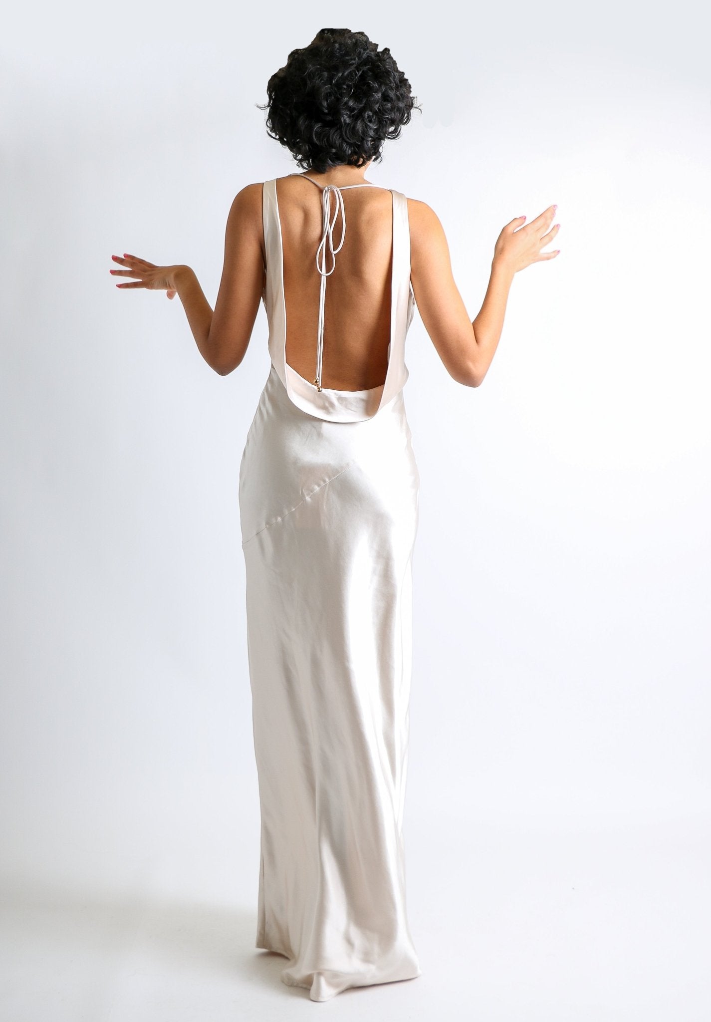 Marisa - champagne venta - Lend the Trend renta de vestidos mexico