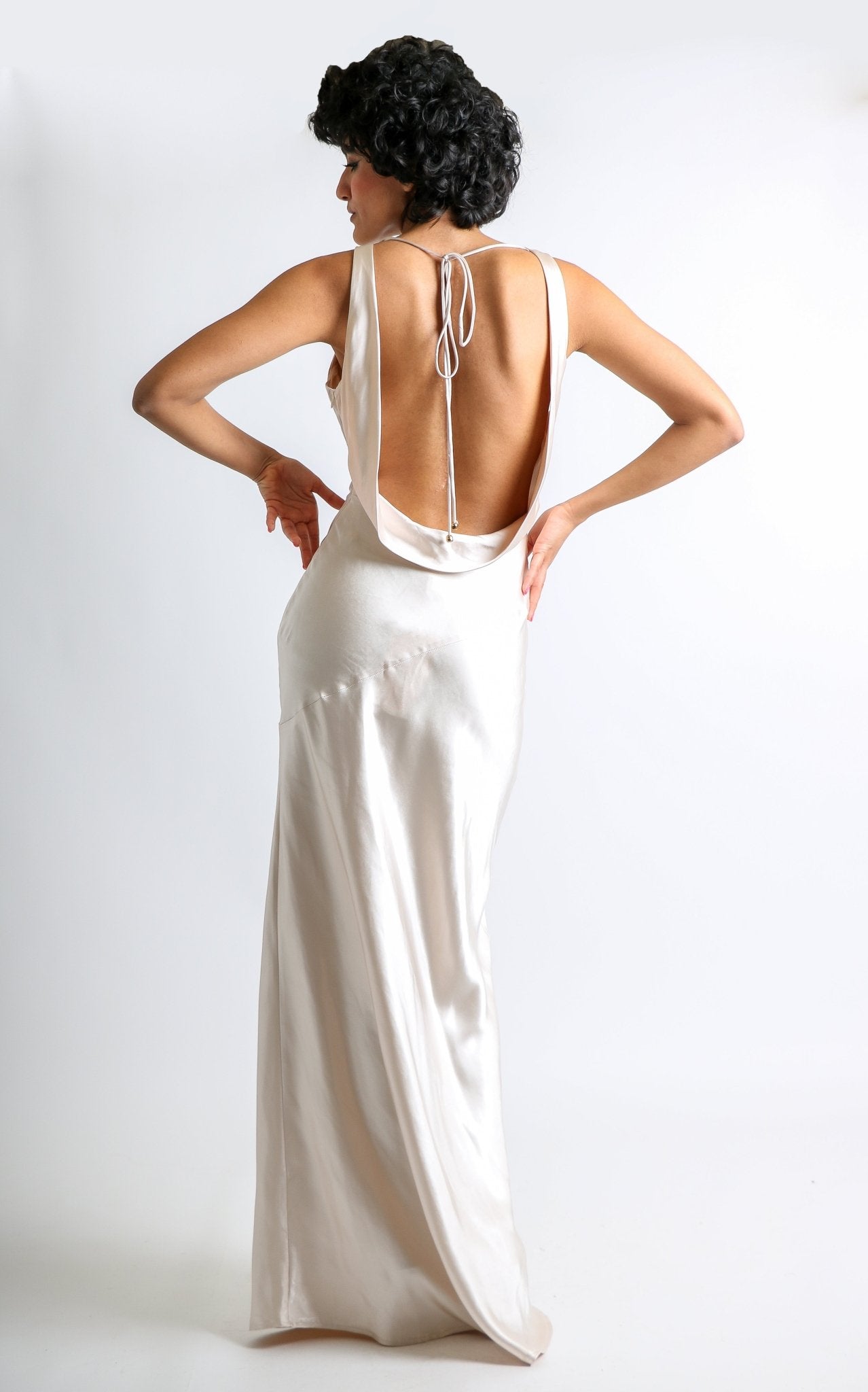 Marisa - champagne venta - Lend the Trend renta de vestidos mexico